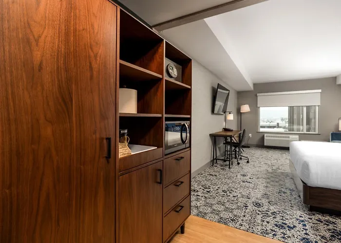 Four Points By Sheraton Kelowna Airport